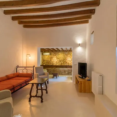 Charming For 8 Adults Ferienhaus *
