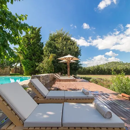Ferienhaus Charming For 8 Adults